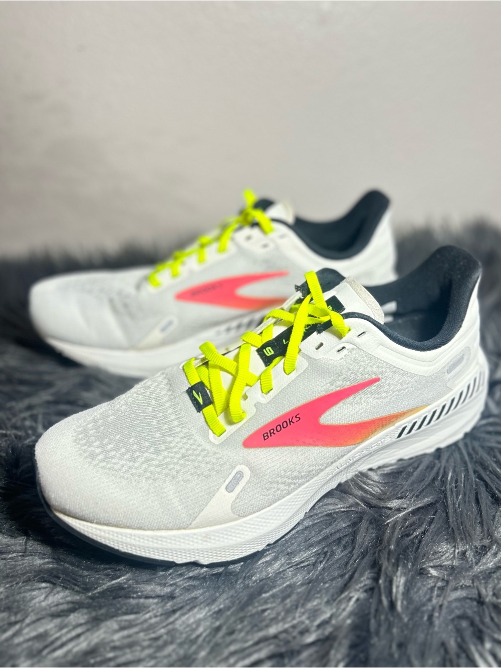 Brooks Launch 9 Running Shoe Neon Pink-Orange Sneakers Size 9 - Picture 8 of 13